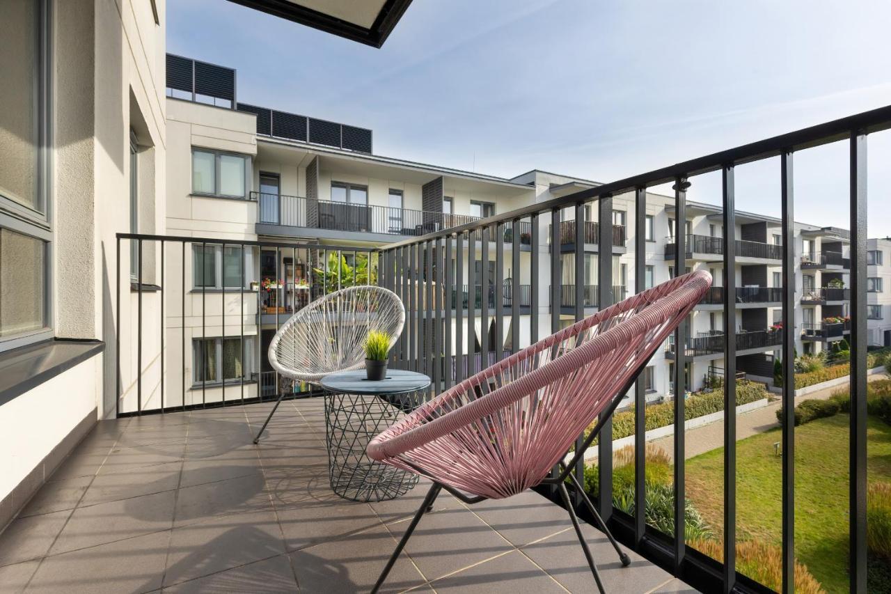 Cozy Apartment Gieysztora Wilanow By Noclegi Renters ワルシャワ エクステリア 写真