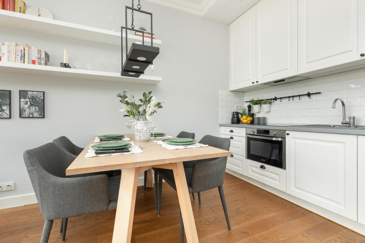 Cozy Apartment Gieysztora Wilanow By Noclegi Renters ワルシャワ エクステリア 写真